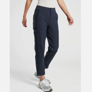 Athleta Wander Hybrid Navy Pants Sz 4T Inseam 31"